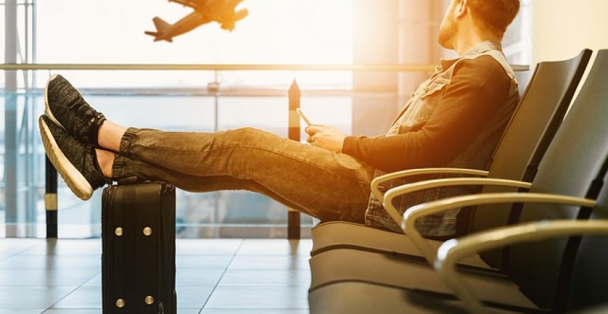 Fechar um pacote ou planejar a viagem sozinho?