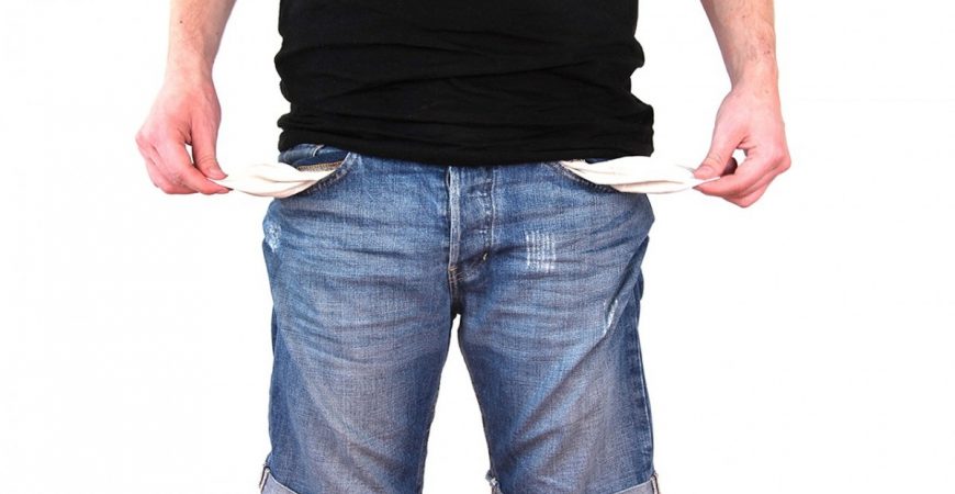 Pagar as dívidas ou investir: como decidir?