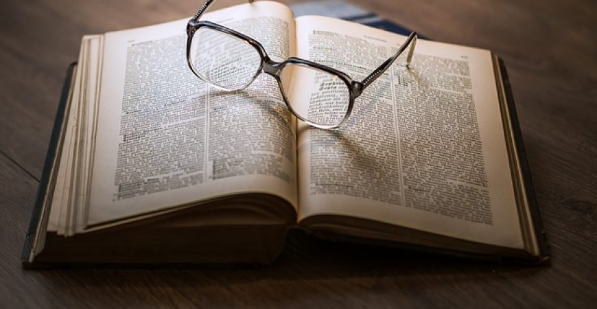 Conheça 11 livros sobre investimentos que você precisa ler