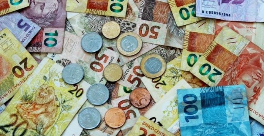 Por que você não deve deixar o seu dinheiro na Caderneta de Poupança?